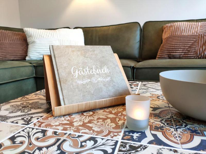Ferienhaus Blaue Blume Mit 11 Kw Ladestation, Kamin, Terrasse, Eingezaeuntem Garten, Sauna, Wlan, Netflix, 2 Hunde Willkommen! Güntersberge Buitenkant foto