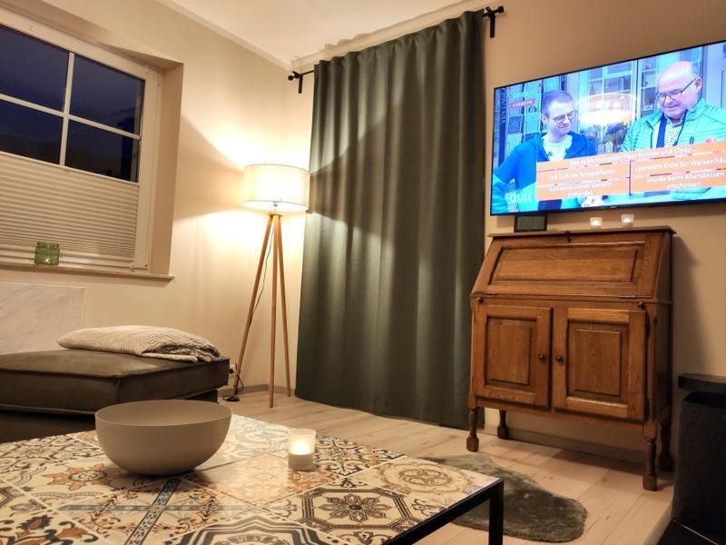 Ferienhaus Blaue Blume Mit 11 Kw Ladestation, Kamin, Terrasse, Eingezaeuntem Garten, Sauna, Wlan, Netflix, 2 Hunde Willkommen! Güntersberge Buitenkant foto